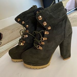 Women high heel suede lace up